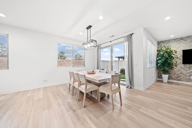 Building Photo - 29963 Blueridge Ct