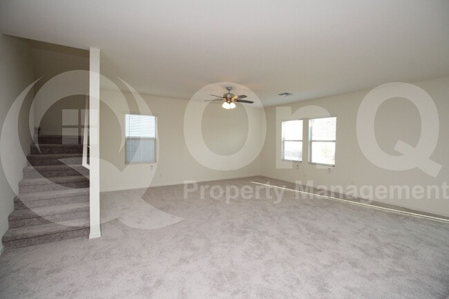 Building Photo - 36039 W Santa Monica Ave