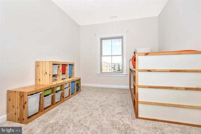 Building Photo - 9112 Kenway Ln