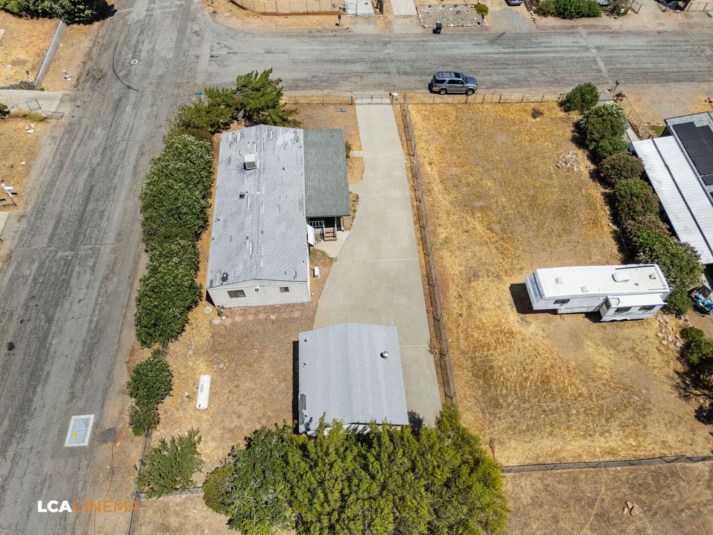 Building Photo - 6004 Maple Ave