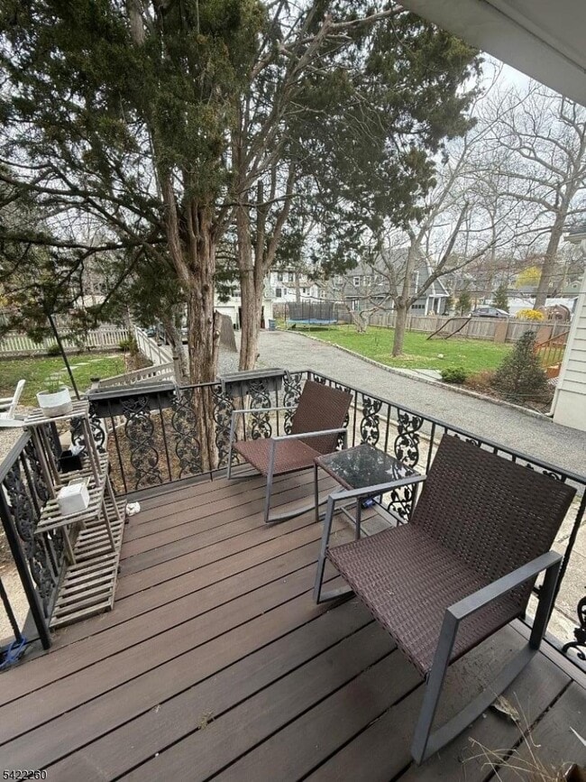 Building Photo - 45 Brookfield Rd