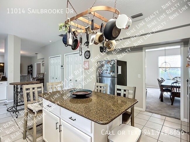 Building Photo - 11014 Sailbrooke Dr