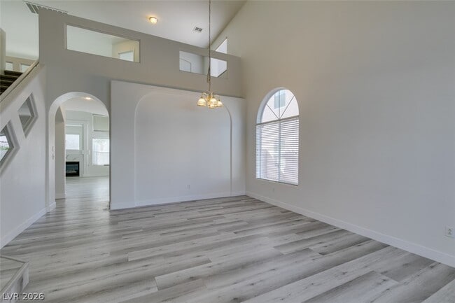 Building Photo - 1581 Peaceful Pine St