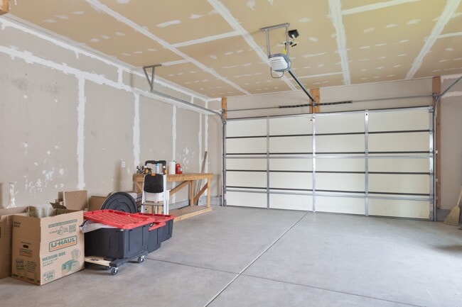 Building Photo - 5 Bed 3 Bath Home in Idaho Falls - $500 OFF 1ST MONTH