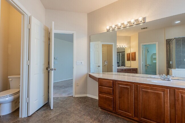 Building Photo - 1303 Alpine Pond