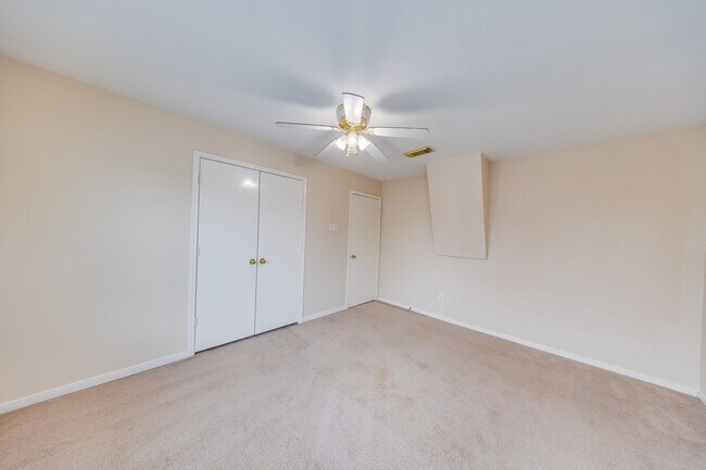 Building Photo - 6515 Autumn Thistle Dr