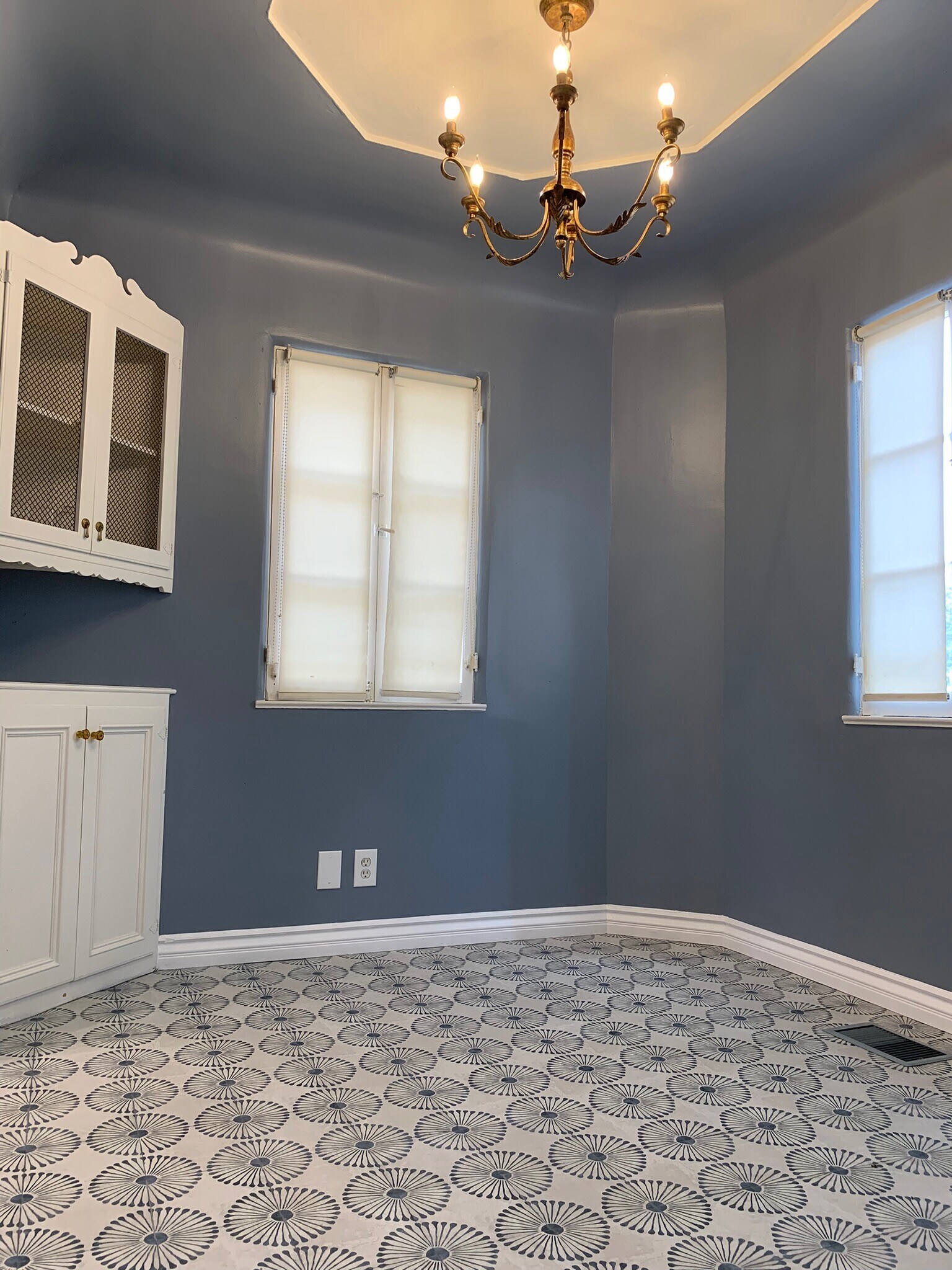 Building Photo - 8673 W Olympic Blvd