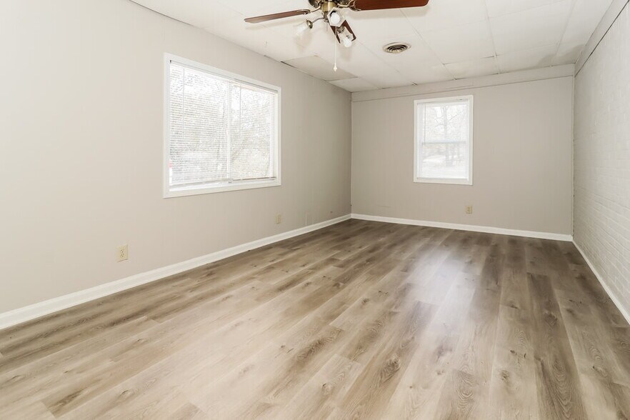 Building Photo - 416 Tanner Rd