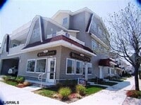 Building Photo - 1301 West Ave