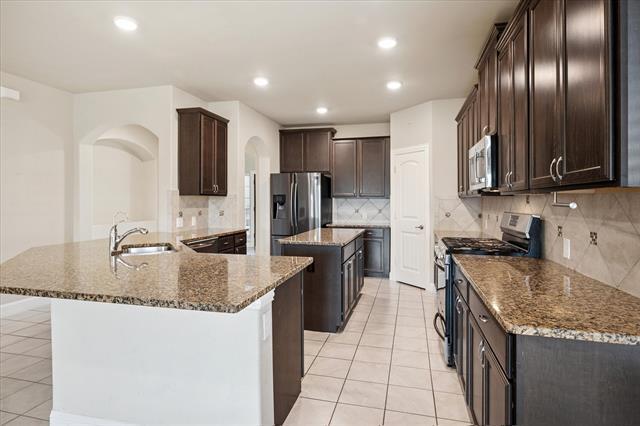 Building Photo - 3413 Collingham St