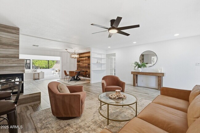 Building Photo - 8614 E Jackrabbit Rd