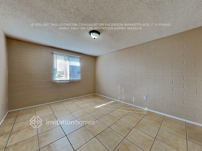 Building Photo - 4359 N 71st Dr