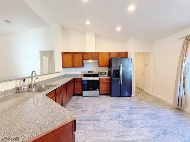 Building Photo - 161 Swale Ln