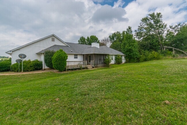 Building Photo - 180 Stockton Farm Rd