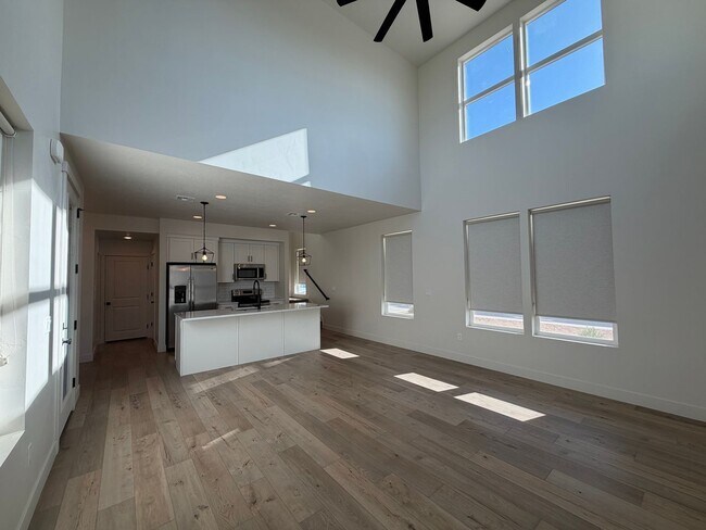 Building Photo - 5515 S Carnelian Pkwy