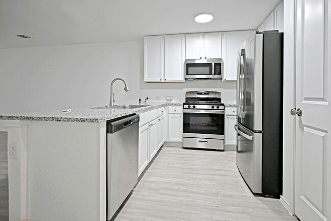 Building Photo - 5925 San Geronimo