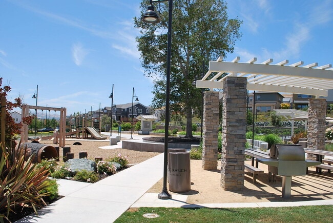 Building Photo - Beautifully Upgraded Contemporary Home in Wallis Ranch ! Close to Quarry Lane School !