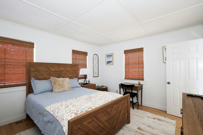 Building Photo - 6 Indian Ave