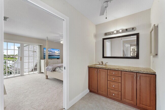 Building Photo - 2704 Vision Dr