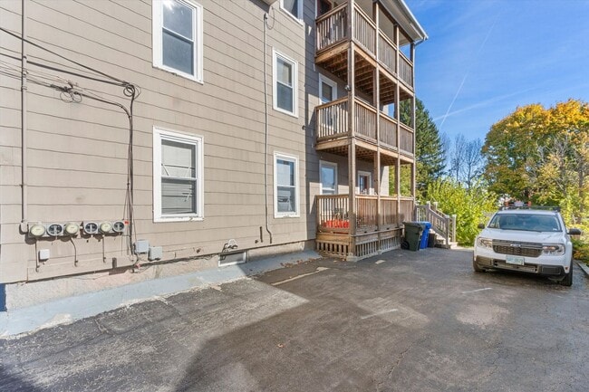 Building Photo - 74 Dartmouth St