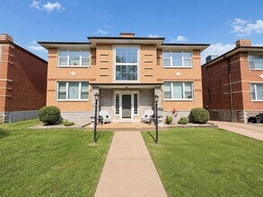 Building Photo - 6930 Jamieson Ave