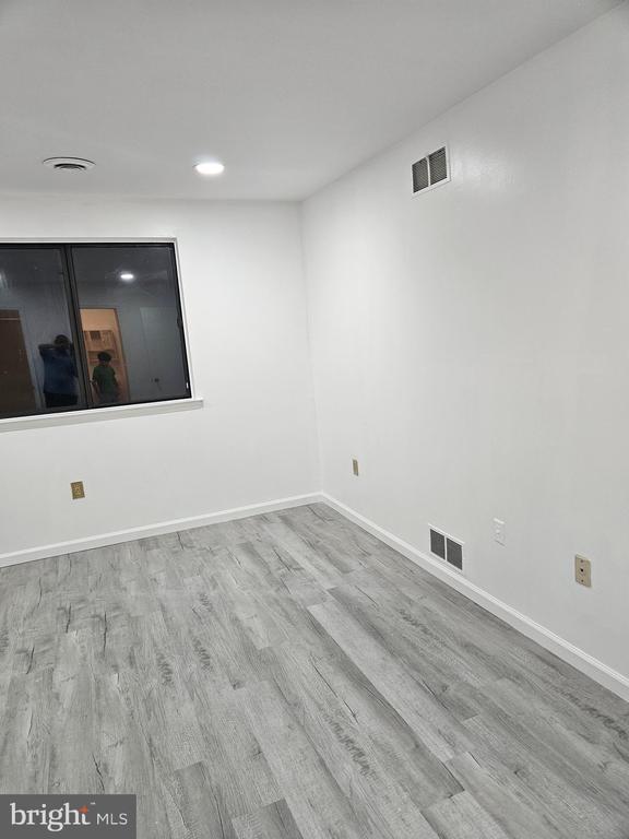 Building Photo - 55 Holly Dr
