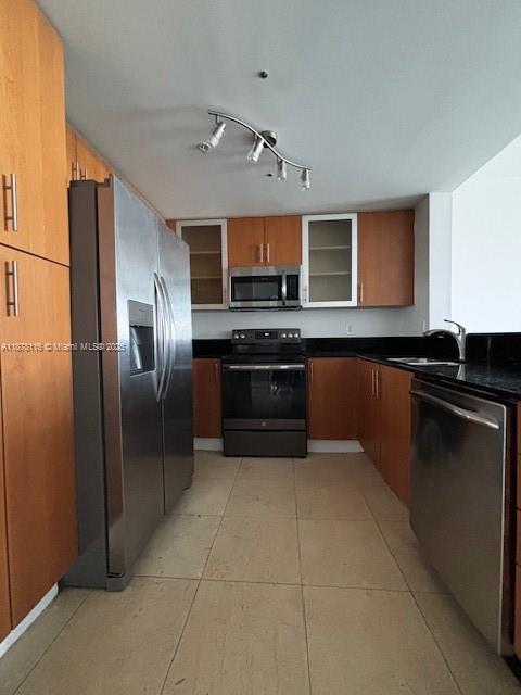 Building Photo - 7910 Harbor Island Dr
