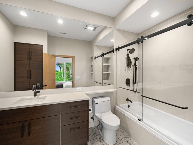 Building Photo - 3299 Bridgegate Dr