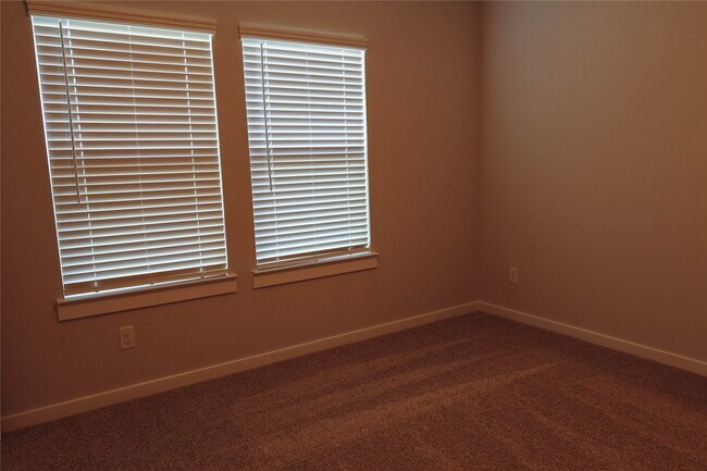 Building Photo - 8494 Sweet Cherry Ln