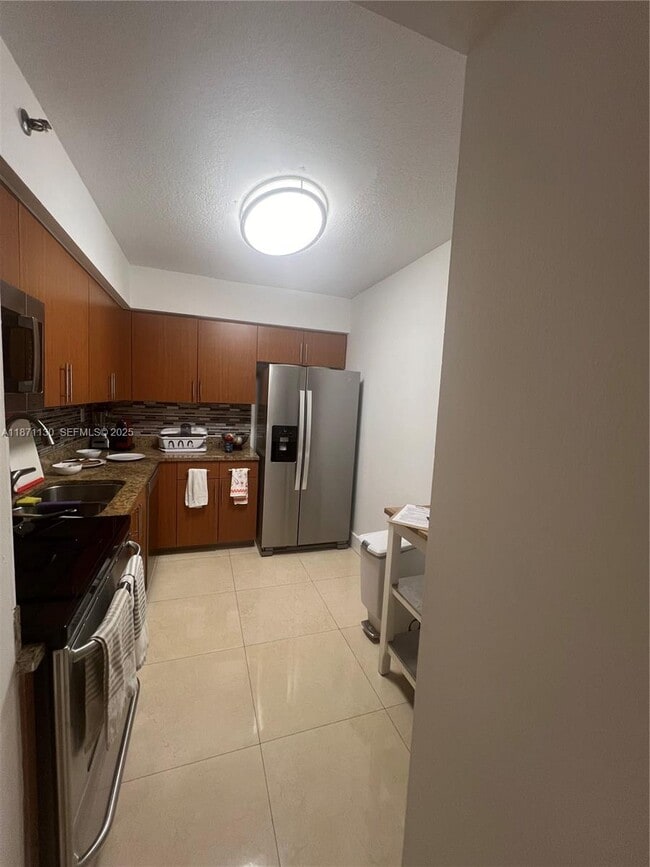 Building Photo - 3300 NE 192 St