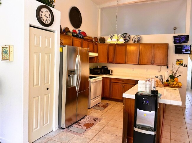 Building Photo - Gated Home in Hawaiian Paradise Park