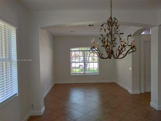 Building Photo - 8804 Via Tuscany Dr