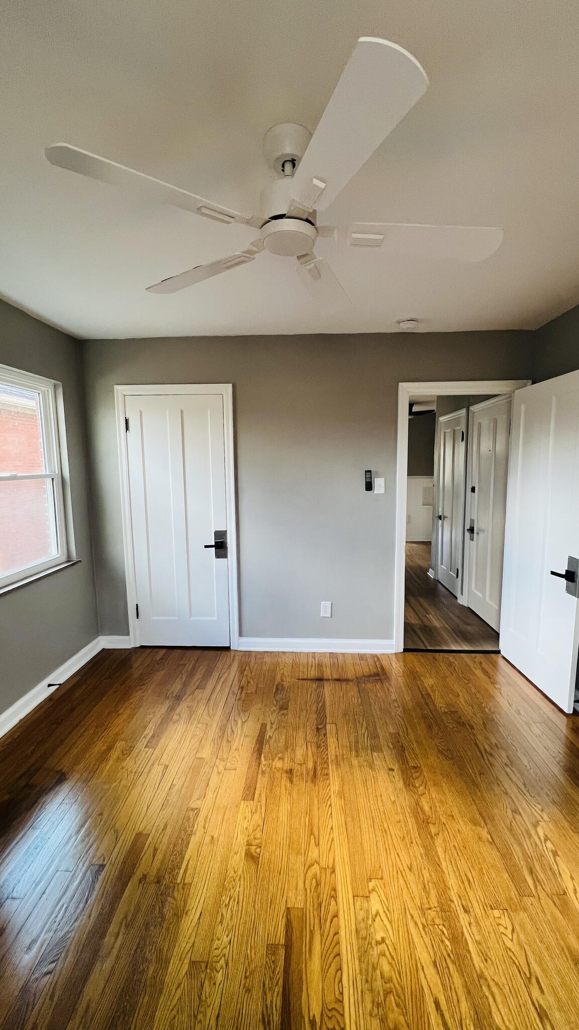 Building Photo - 3938 Hazel Ave