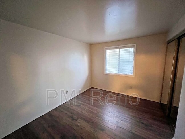 Building Photo - 2643 Powder Dr