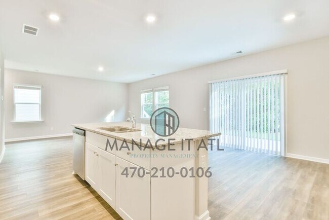 Building Photo - Beautiful 4 Bedroom home in Pendergrass!!