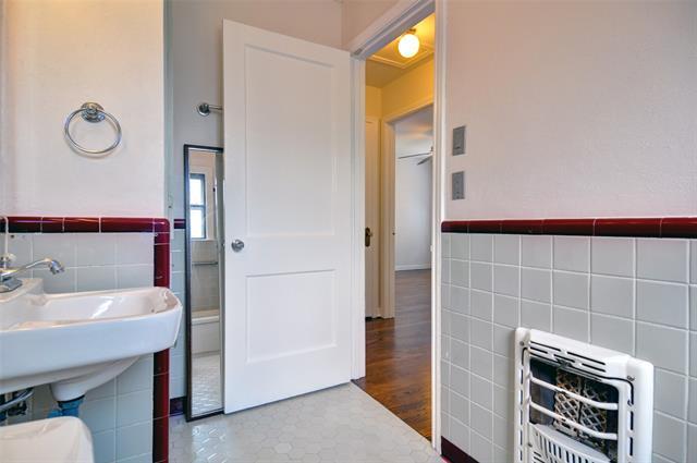 Building Photo - 3629 W Gambrell St