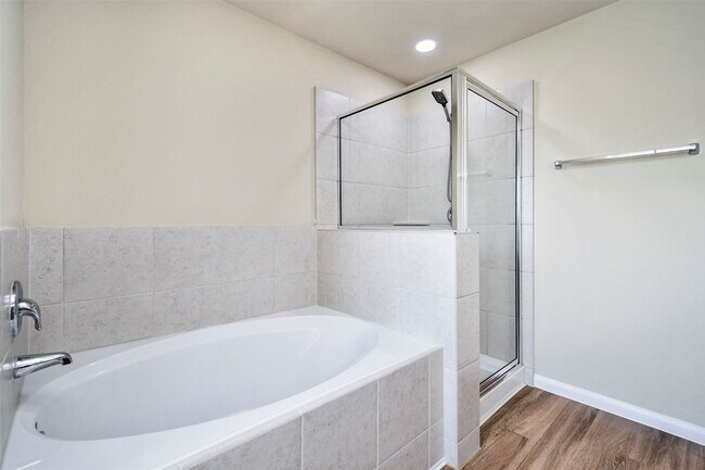 Building Photo - 18638 Lansdowne Stream Path