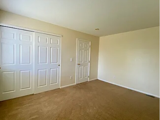 Building Photo - Spacious 4BD/2.5BA Home in Sought-After Southcreek | Cherry Creek Schools | 2-Car Garage