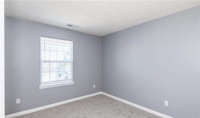 Building Photo - 3601 Empire Dr