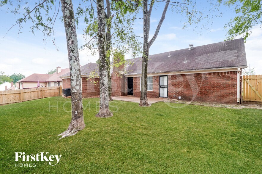 Building Photo - 7367 Old Dominion Ct