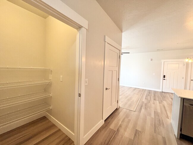Building Photo - 13084 S Tortola Dr