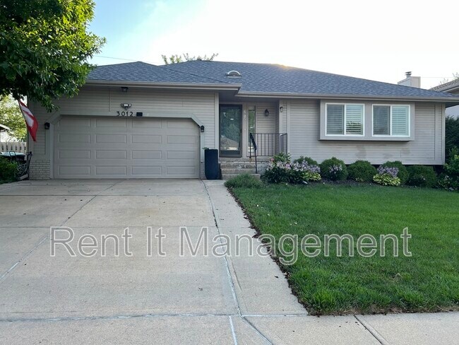 Primary Photo - 3012 N. 155th. Ave.
