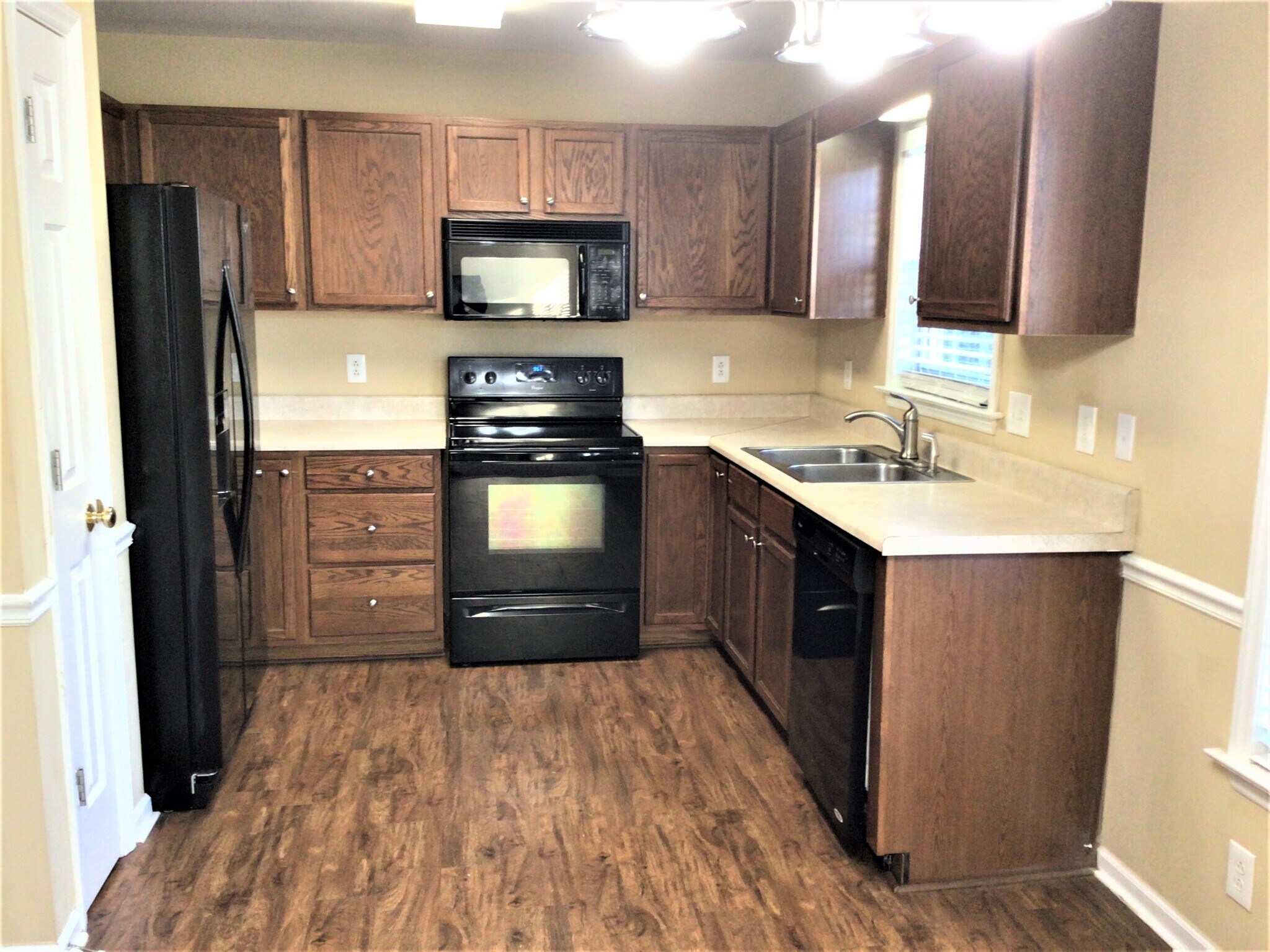 Building Photo - 5530 Brookdale Ridge Dr