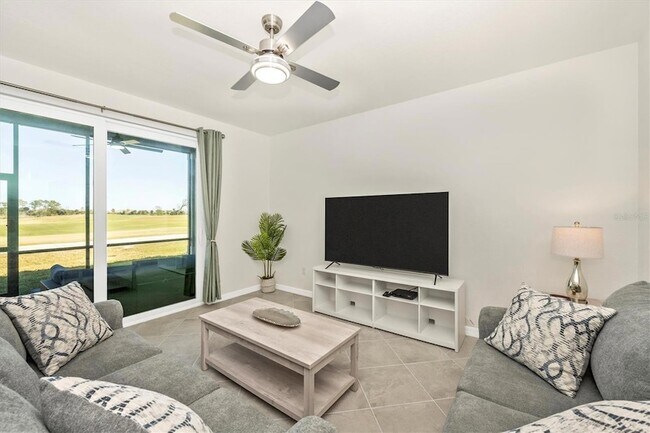 Building Photo - 12550 Galapagos Ct