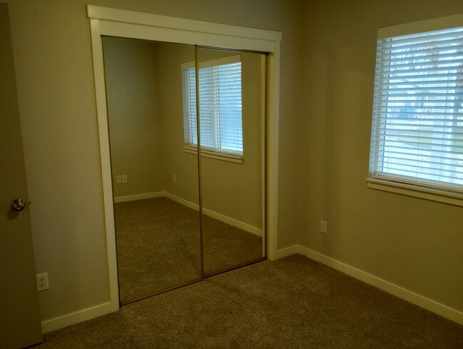 Building Photo - 9316 W Cory Ln