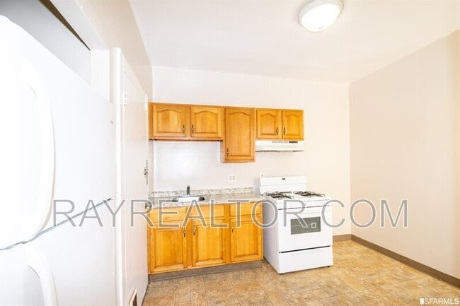 Building Photo - 3175 24th St