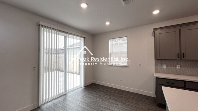 Building Photo - Newer Elk Grove 4bd/3.5ba Home near Big Horn & Poppyridge Rd
