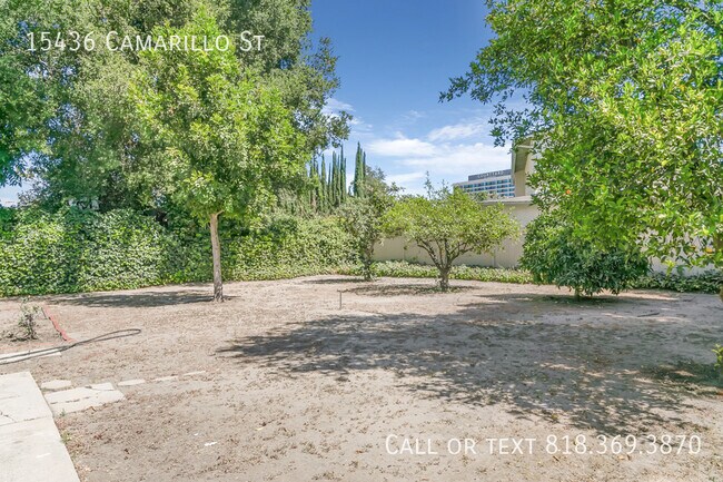 Building Photo - 15436 Camarillo St