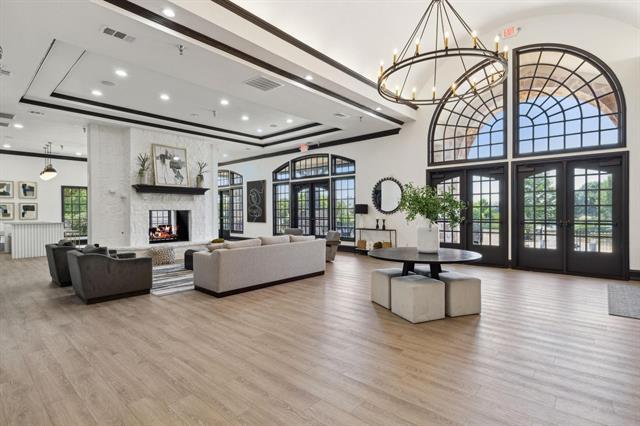 Building Photo - 3884 Banner Dr