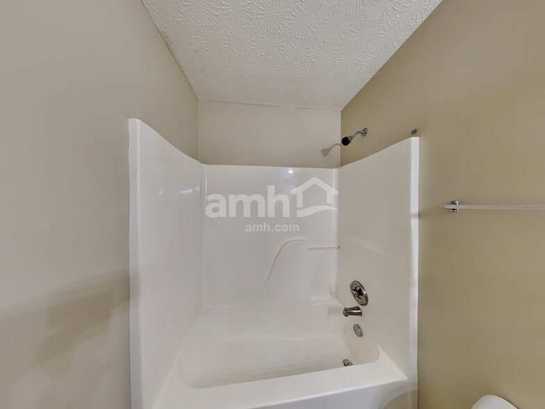 Building Photo - 8588 Greylag Ct